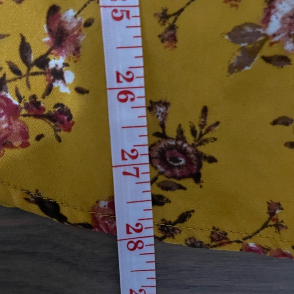 EUC XL Floral Shirt - Picture 7 of 7